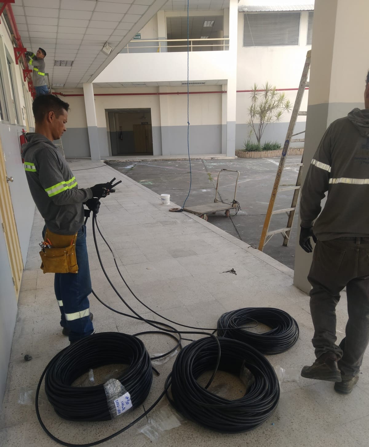 Trabajos en Acometida principal